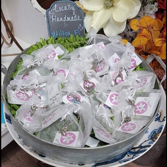 Meet your Posh Ambassador, Mariah - Picture 2 of 5